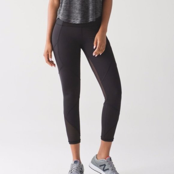 Lululemon OutRun Tight - Picture 4 of 7